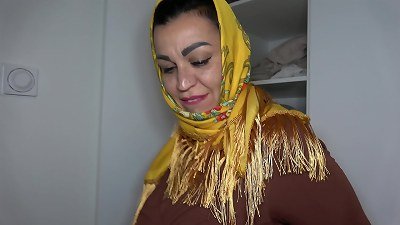 pulverizing gigantic butt Arab Stepmom In Hijab - سكس عربي